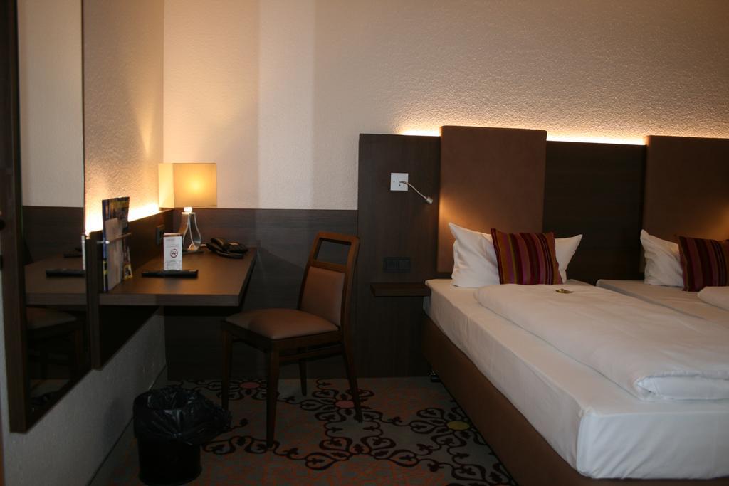HOTEL PARQÉO im A66 Gelnhausen Exterior foto